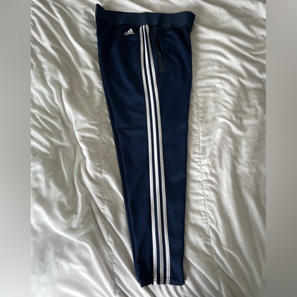 VGUC Adidas Women’s Relaxed Fit Elastic Waistband Trackpants w/Zipper Ankle Sz M - Picture 3 of 13